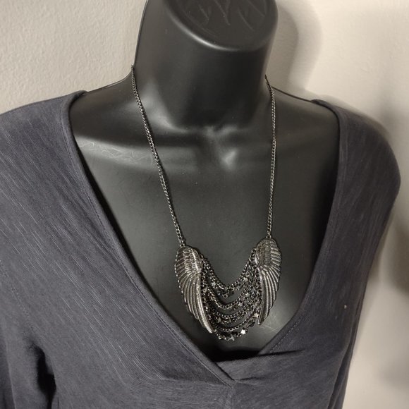 Dark Wings And Stars Necklace Adjustable 21 To 23 Inches Long - Picture 2 of 10